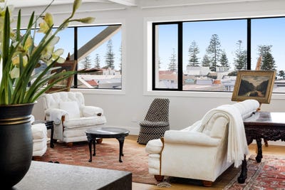 /international/nz/tennyson-street-city-centre-hawke-s-bay-320099359434/