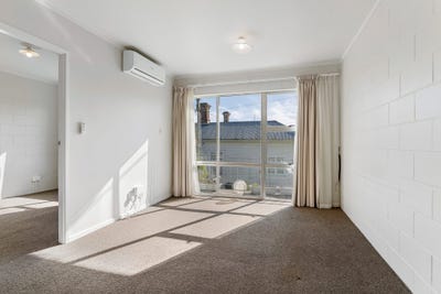 /international/nz/curran-street-herne-bay-auckland-320101103506/
