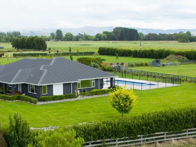 /international/nz/back-ormond-road-makauri-gisborne-320106542159/