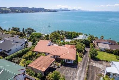 /international/nz/church-street-onerahi-gisborne-320108039609/