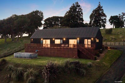 /international/nz/bald-hill-road-waiuku-auckland-region-320108485650/