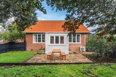 /international/nz/mount-albert-road-royal-oak-auckland-320108528047/