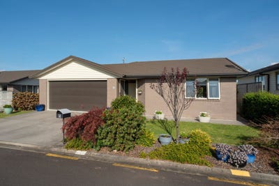 /international/nz/greystone-place-omokoroa-bay-of-plenty-320108485177/