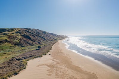 /international/nz/punawaitai-road-pourerere-hawke-s-bay-320105262231/