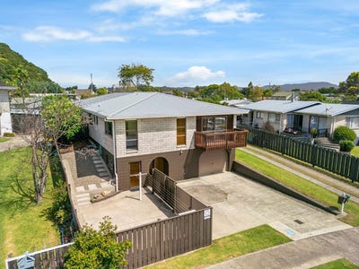 /international/nz/douglas-street-whakatane-bay-of-plenty-320108431355/