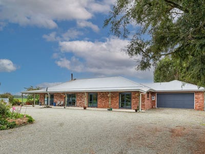 /international/nz/deep-creek-road-waimate-canterbury-320106859583/
