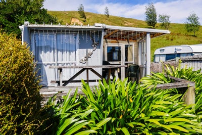 /international/nz/riversdale-road-riversdale-beach-wellington-320096067865/