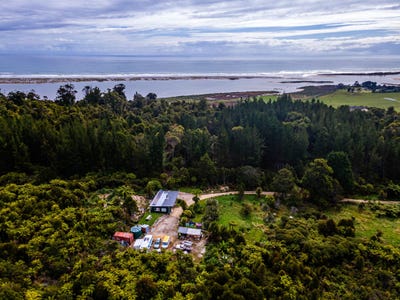 /international/nz/south-terrace-karamea-west-coast-320102930159/