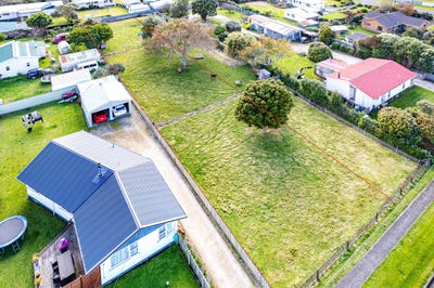 /international/nz/hussey-street-waverley-taranaki-320108365962/