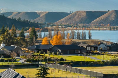 /international/nz/stout-terrace-cromwell-otago-320108457502/
