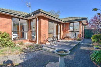 /international/nz/owens-terrace-upper-riccarton-canterbury-320101077276/