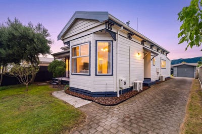/international/nz/norman-road-te-hapara-gisborne-320107296221/