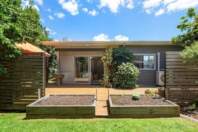 /international/nz/tory-way-omokoroa-bay-of-plenty-320103727045/