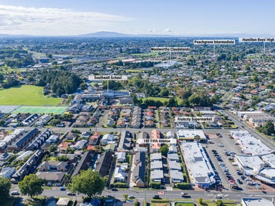 /international/nz/fifth-avenue-enderley-waikato-320105204882/