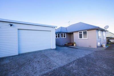 /international/nz/ridge-road-howick-auckland-320100429681/