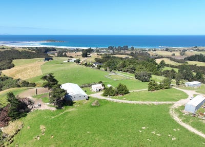 /international/nz/sawmill-road-taieri-mouth-otago-320105769013/