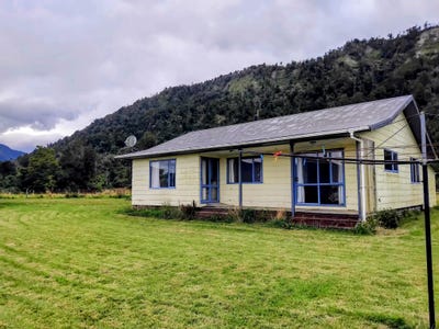 /international/nz/harihari-highway-harihari-west-coast-320108134878/