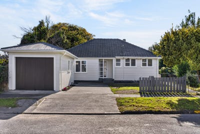 /international/nz/churchill-crescent-te-hapara-gisborne-320107834662/