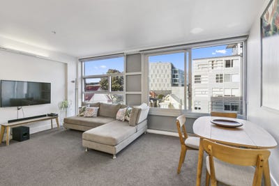 /international/nz/mulgrave-street-thorndon-gisborne-320102366936/