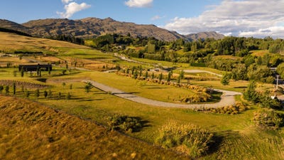 /international/nz/station-rise-dalefield-otago-320105814421/