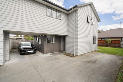 /international/nz/beatty-street-melville-waikato-320107092912/
