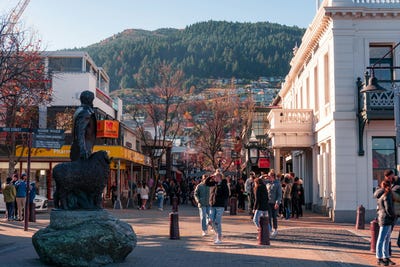 /international/nz/robins-road-town-centre-otago-320100429389/?lang=zh-cn