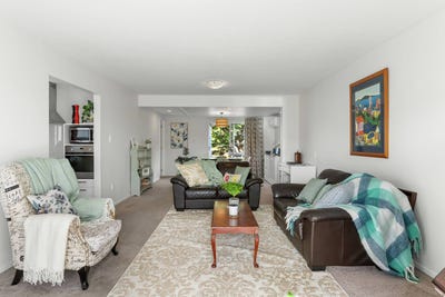 /international/nz/mcalister-place-mount-roskill-auckland-320108528066/