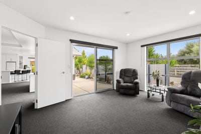 /international/nz/thorp-street-motueka-tasman-320098791505/?lang=zh-cn