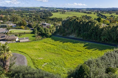 /international/nz/access-road-kerikeri-northland-320107706063/