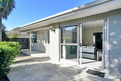 /international/nz/wyatt-place-russley-canterbury-320108287986/