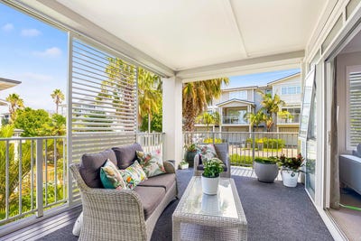 /international/nz/landmark-terrace-orewa-auckland-320105984216/