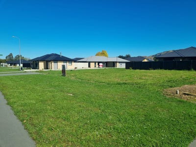/international/nz/hillary-street-waimate-canterbury-320088159287/