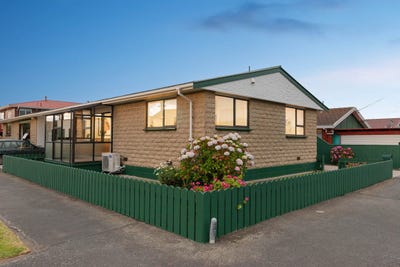/international/nz/bellona-street-saint-kilda-otago-320100482635/