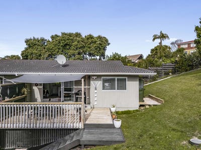 /international/nz/houghton-street-meadowbank-auckland-320108308722/