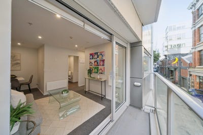 /international/nz/taranaki-street-te-aro-wellington-320108457666/