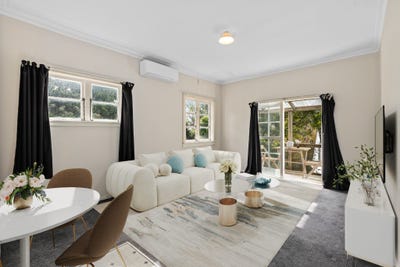 /international/nz/townsend-road-miramar-gisborne-320103586980/