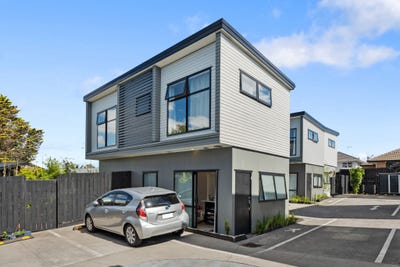 /international/nz/andrew-road-howick-auckland-320108485676/