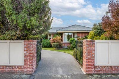 /international/nz/rountree-street-ilam-canterbury-320108528112/