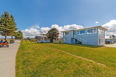 /international/nz/salisbury-road-awapuni-gisborne-320107767719/
