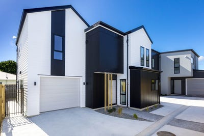 /international/nz/brentwood-street-trentham-wellington-320090825218/