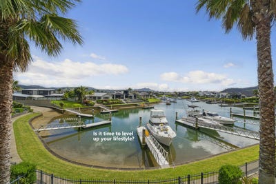 /international/nz/south-highway-sovereign-pier-whitianga-waikato-320096550921/