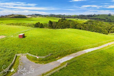 /international/nz/golden-stairs-road-maungaturoto-northland-320106104694/