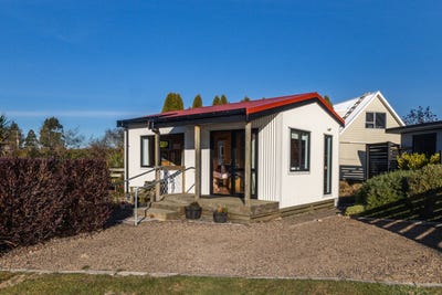 /international/nz/nei-street-ohakune-manawatu-wanganui-320108528018/
