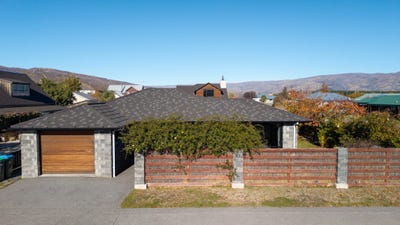 /international/nz/inniscort-street-cromwell-otago-320107945644/