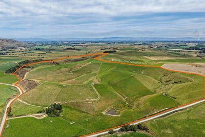 /international/nz/stirling-road-waikaia-southland-320106264530/