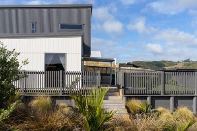 /international/nz/taeore-lane-raglan-waikato-320099913861/?lang=zh-cn