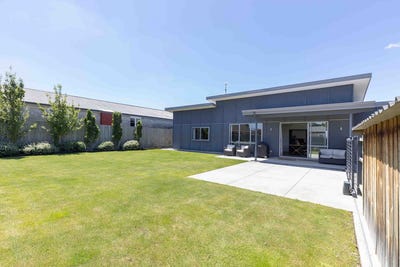 /international/nz/mcmillan-street-methven-canterbury-320100759040/