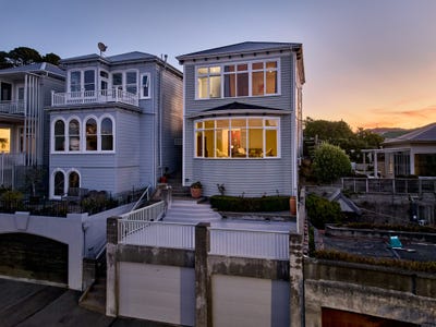 /international/nz/moeller-street-mount-victoria-wellington-320097993995/
