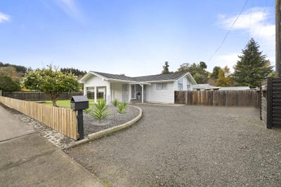 /international/nz/ongo-road-hunterville-manawatu-whanganui-320100108339/