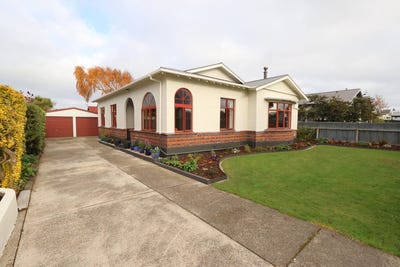 /international/nz/robertson-street-richmond-southland-320108326324/